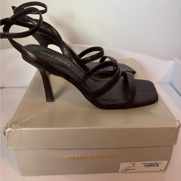 Summer sandals for sale! - Picture 3 of 7